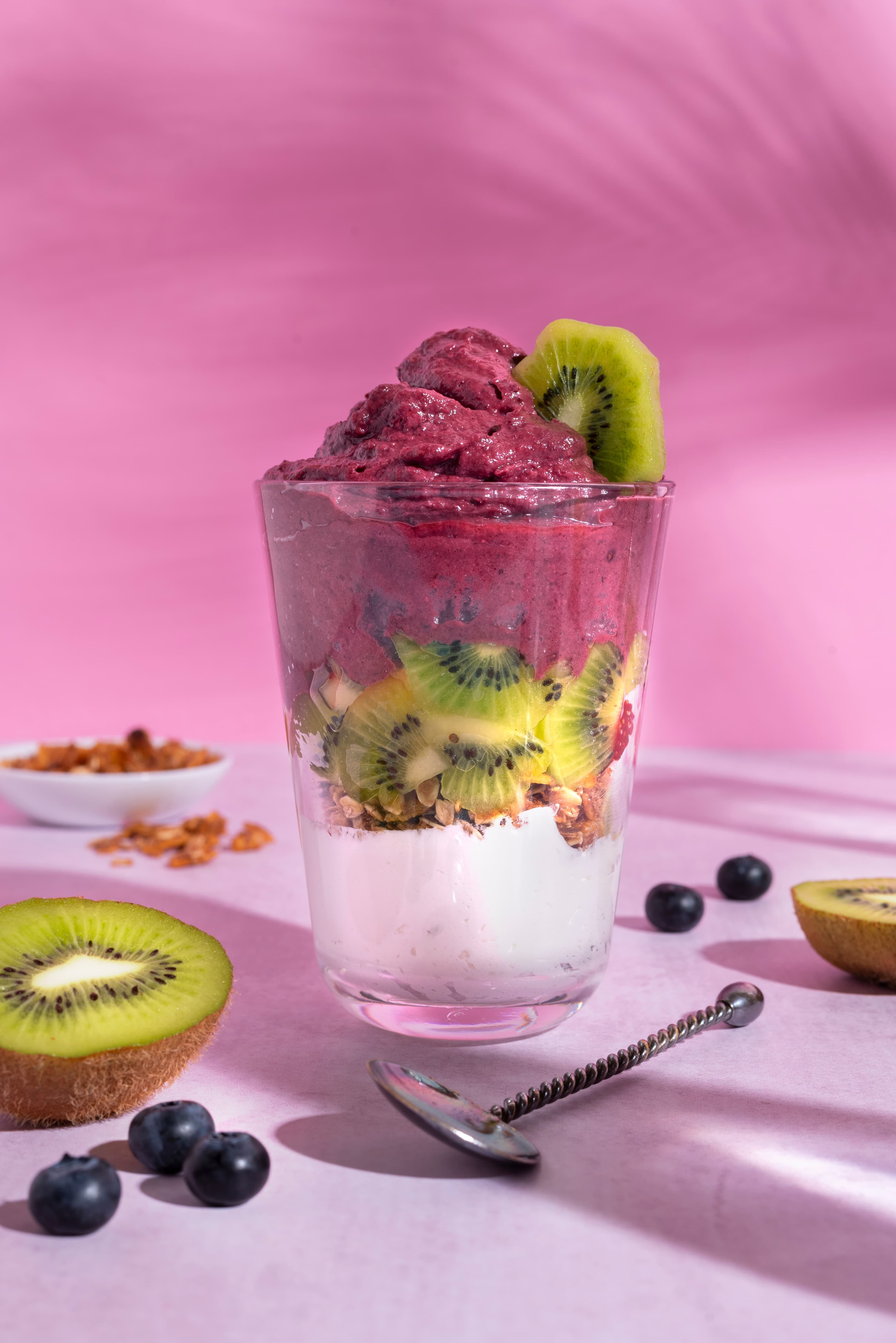 Kiwi & berry smoothie